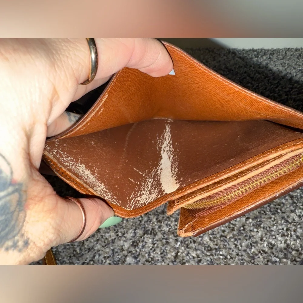 Louis Vuitton fold monogram wallet and luggage tag bundle - Picture 9 of 12